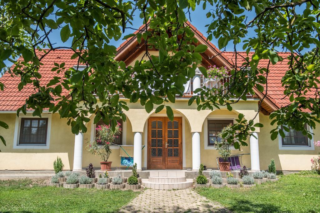 Topaz Apartmanhazak Balatongyörök Eksteriør bilde
